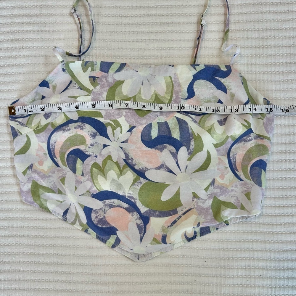LULU AND ROSE Inez Scarf Crop Top - Picture 8 of 10